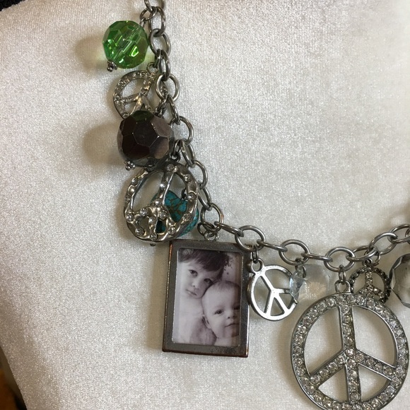 FASHION NECKLACE - Picture 5 of 9